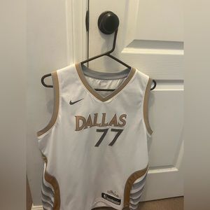 Dallas Doncic Jersey (Legacy is Everything Series)